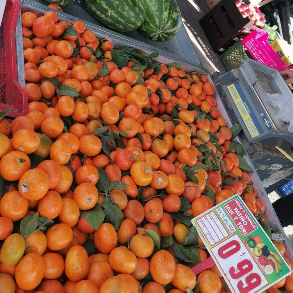 spain market mandarinka